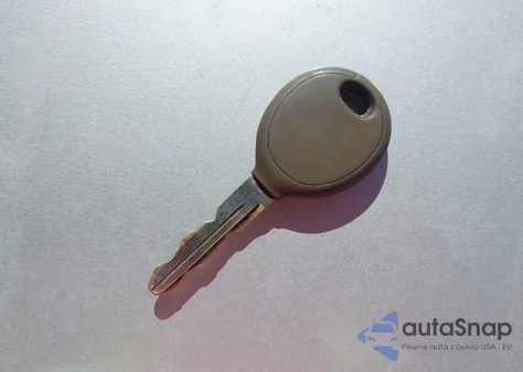 2002 Jeep Grand Cherokee Laredo from USA, damaged, VIN 1J4GX48S22C143518